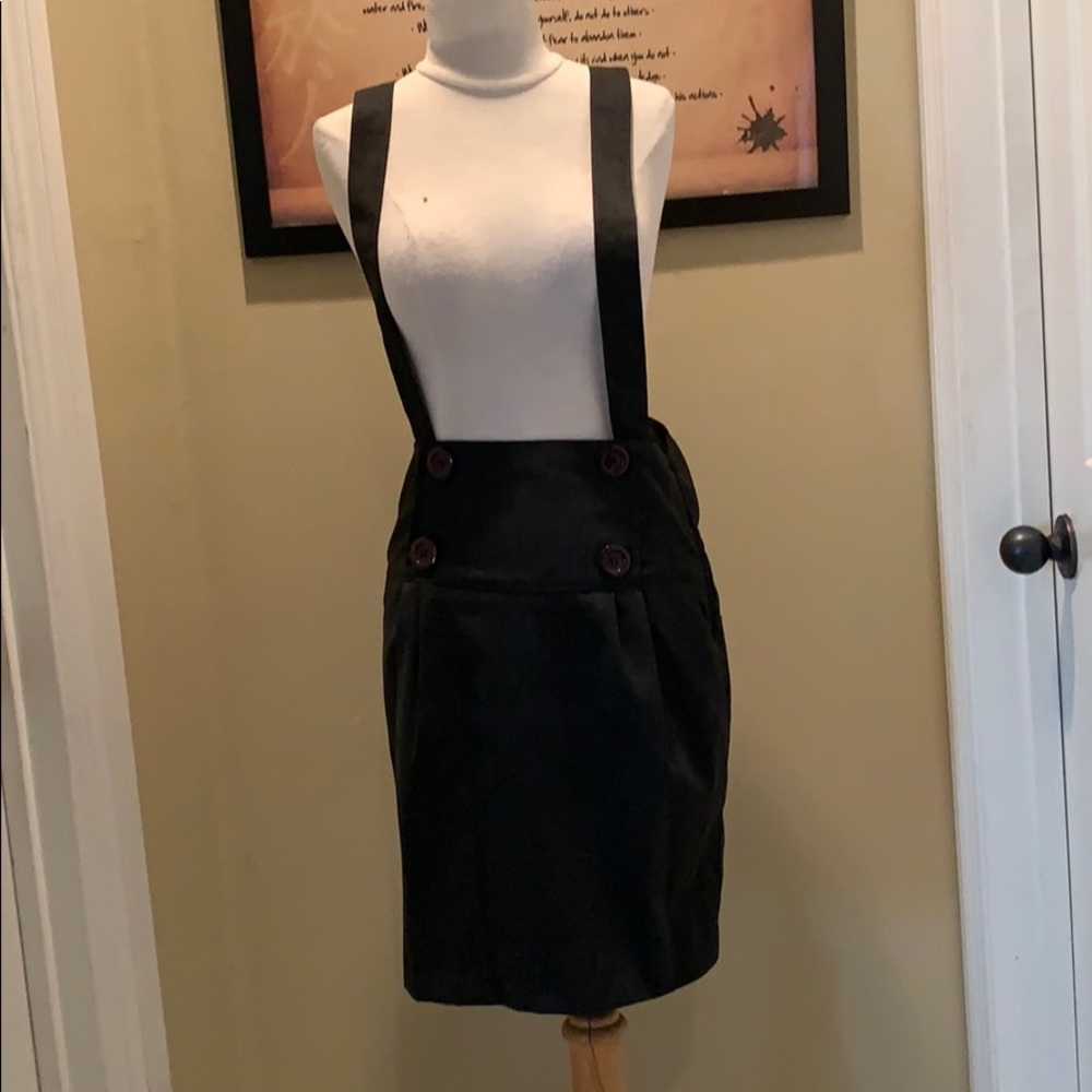 Grey skirt
